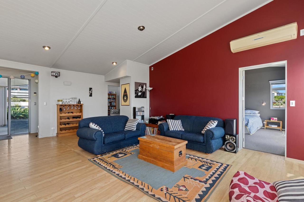 Restful Ruakaka - Ruakaka Holiday Home Buitenkant foto